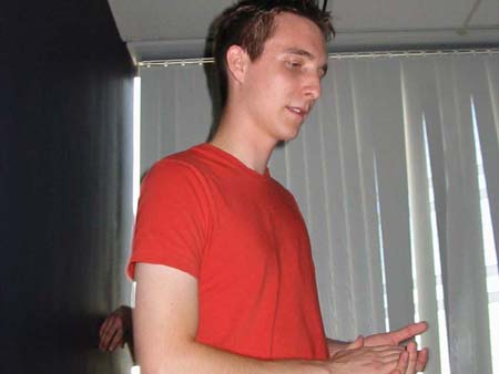 103-0399_IMG
